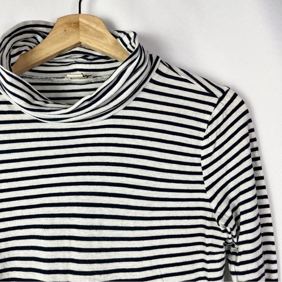 J. Crew Black & White Stripe Tissue Turtleneck Long Sleeve XS - Picture 4 of 4